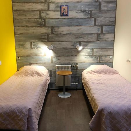 Dream Hostel Zaporizhia エクステリア 写真