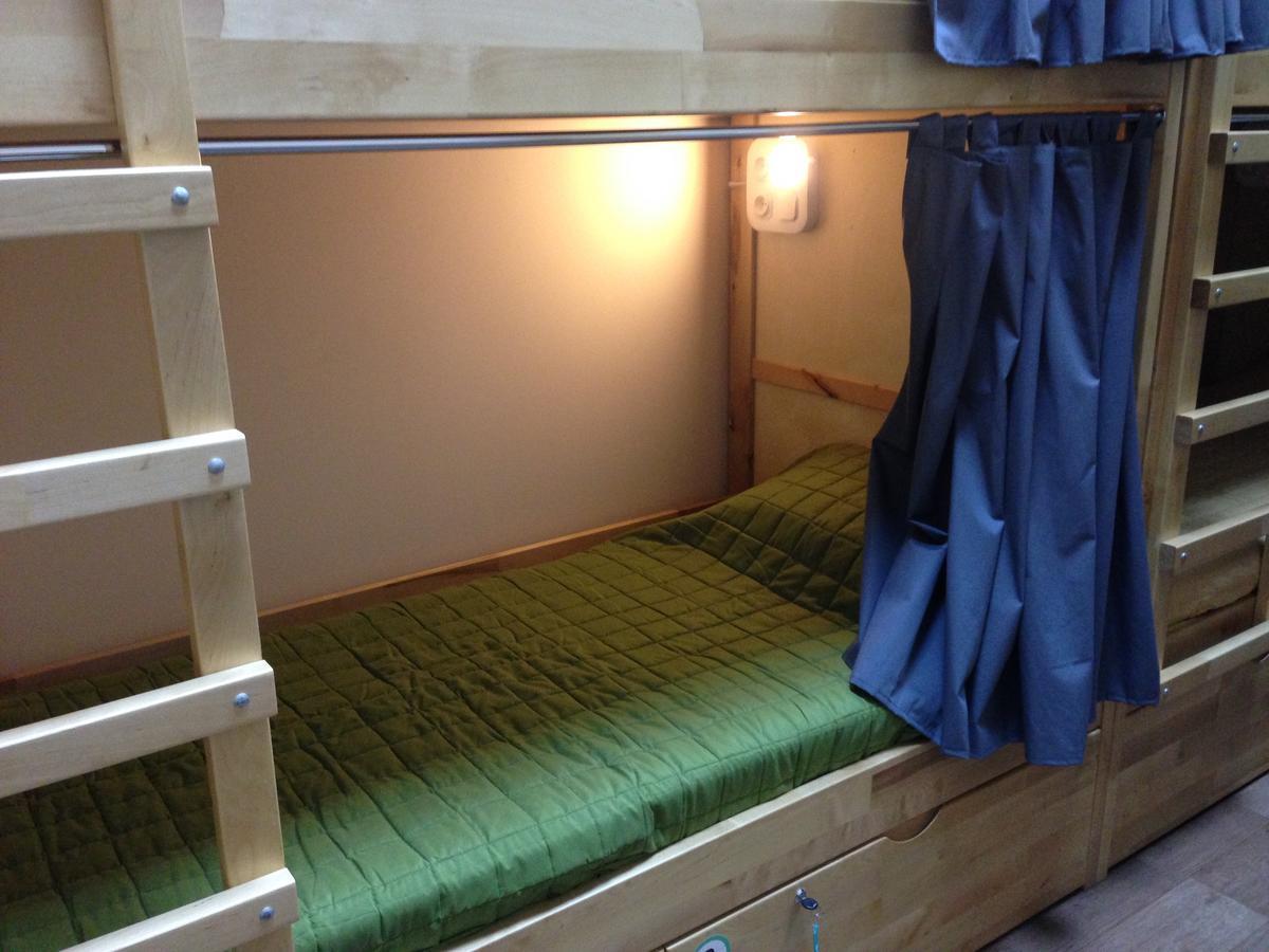 Dream Hostel Zaporizhia エクステリア 写真