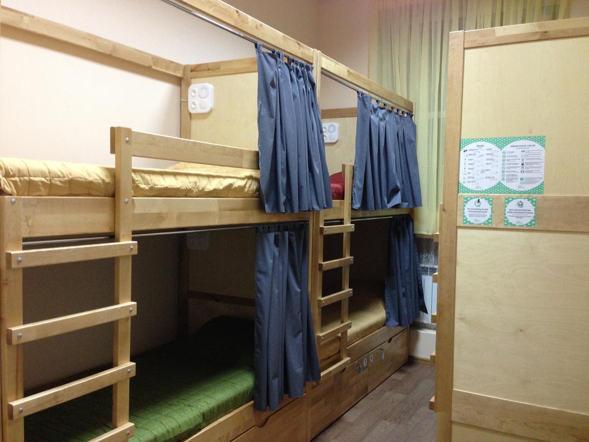 Dream Hostel Zaporizhia エクステリア 写真