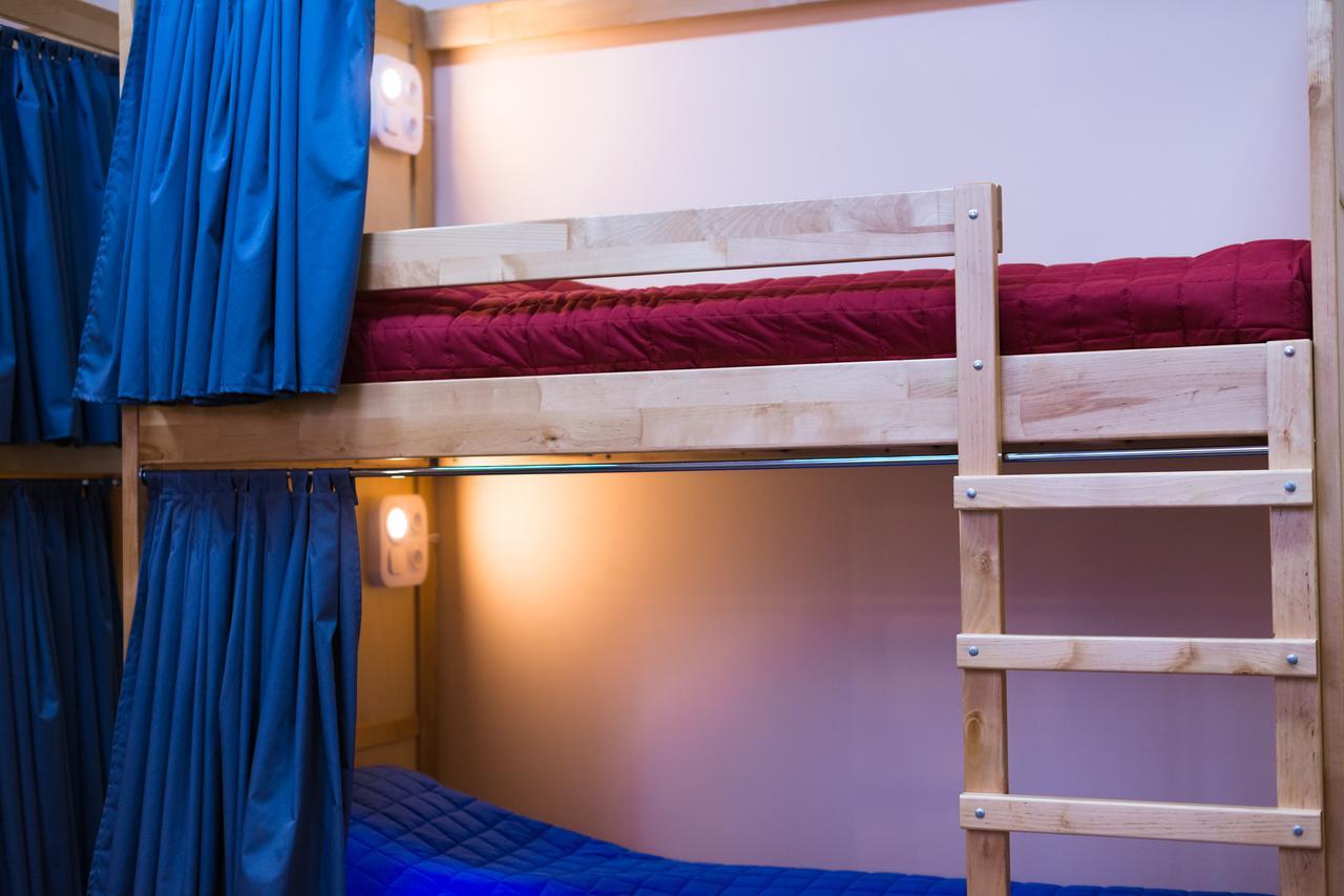 Dream Hostel Zaporizhia エクステリア 写真