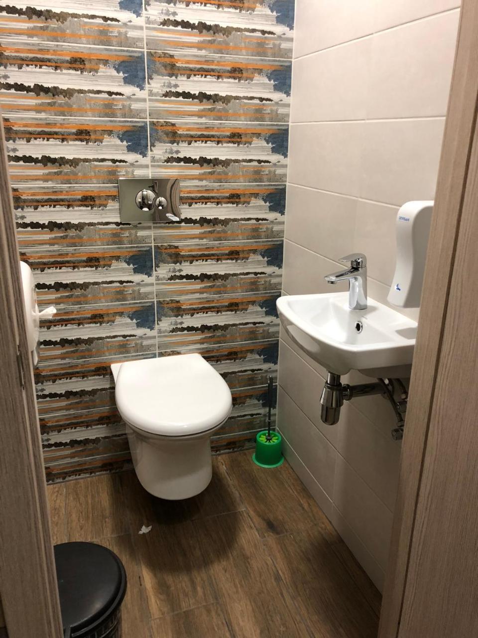 Dream Hostel Zaporizhia エクステリア 写真