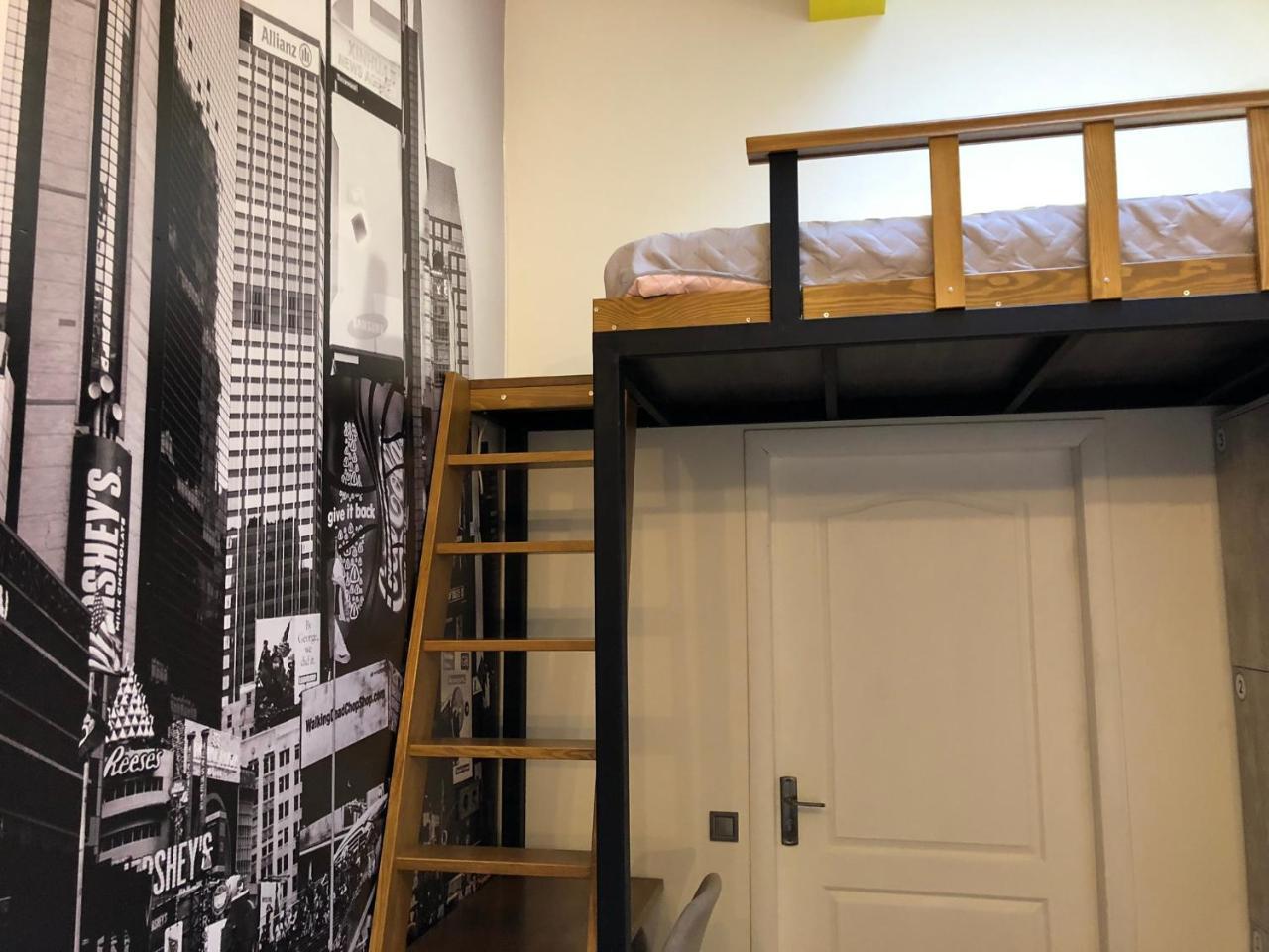 Dream Hostel Zaporizhia エクステリア 写真