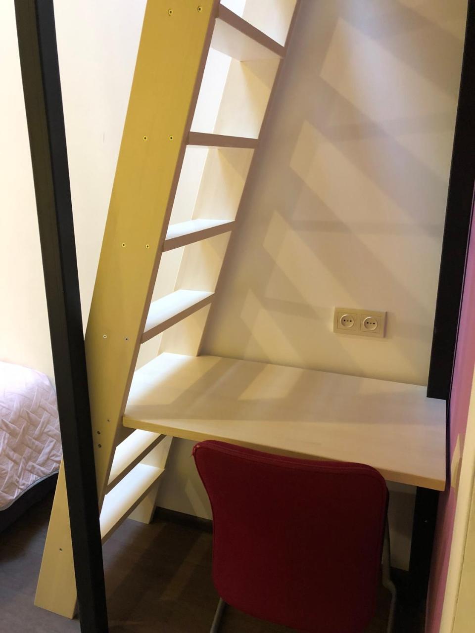 Dream Hostel Zaporizhia エクステリア 写真