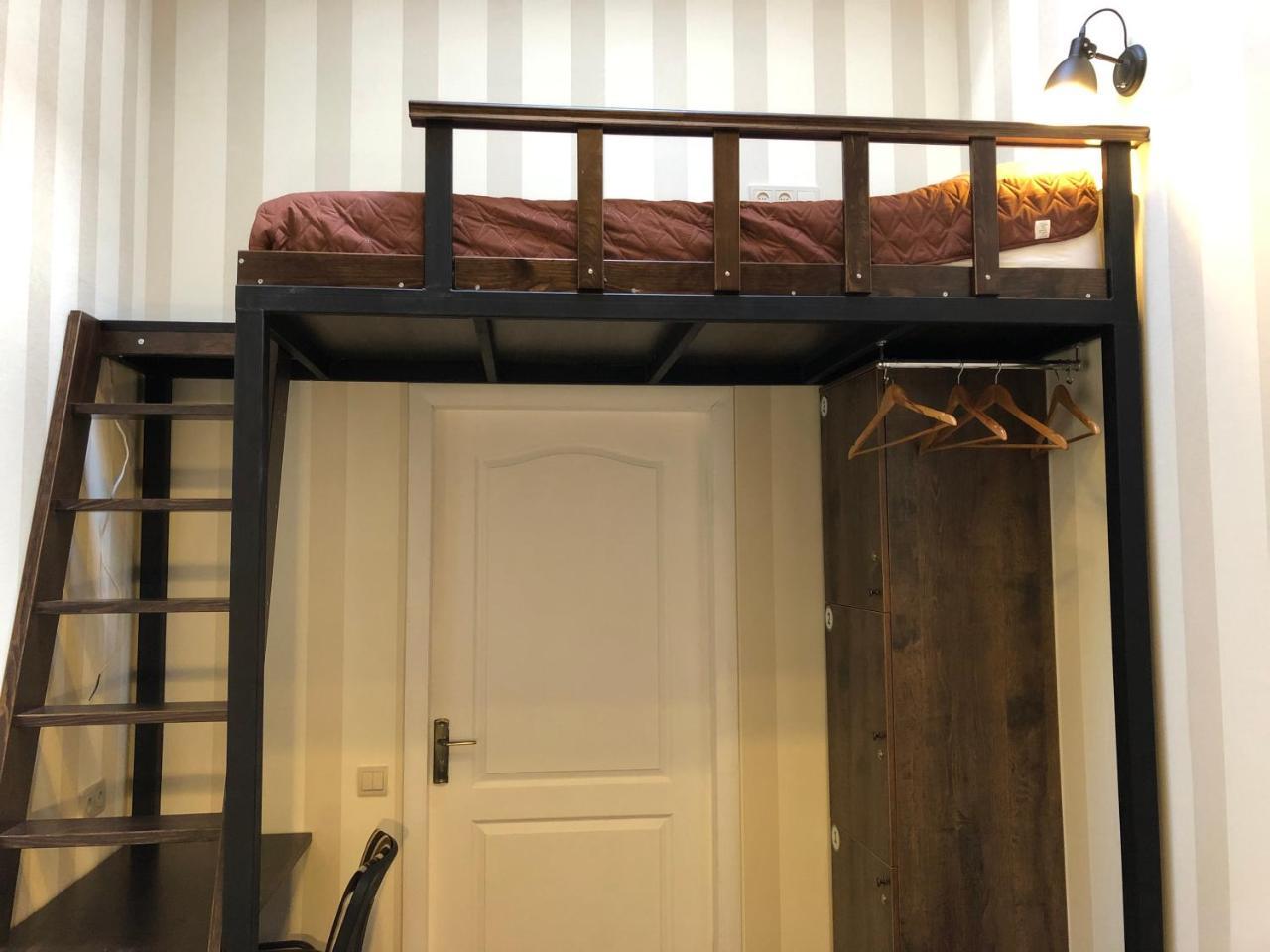 Dream Hostel Zaporizhia エクステリア 写真